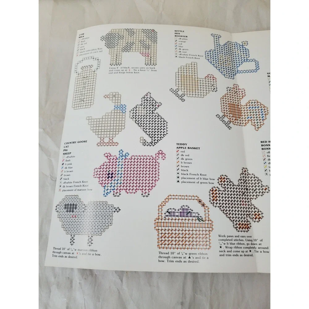 Leisure Arts 364 Magnets Go Country In Plastic Canvas Patterns 1985 Vintage Book